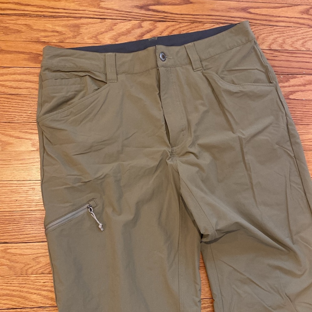 Patagonia hiking pants NWOT